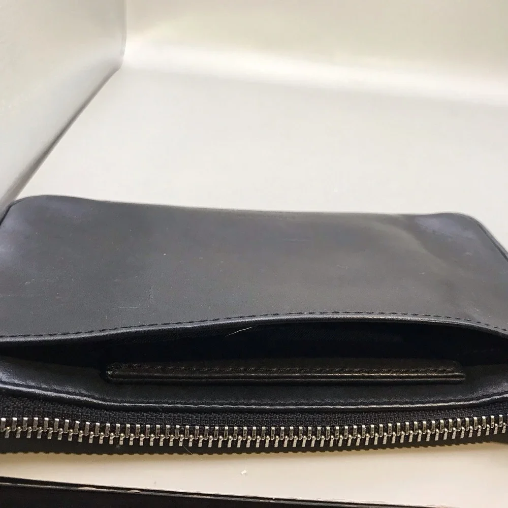 Harley Davidson Genuine Full Grain Leather With Cow Hide Wristlet Attached Mirro